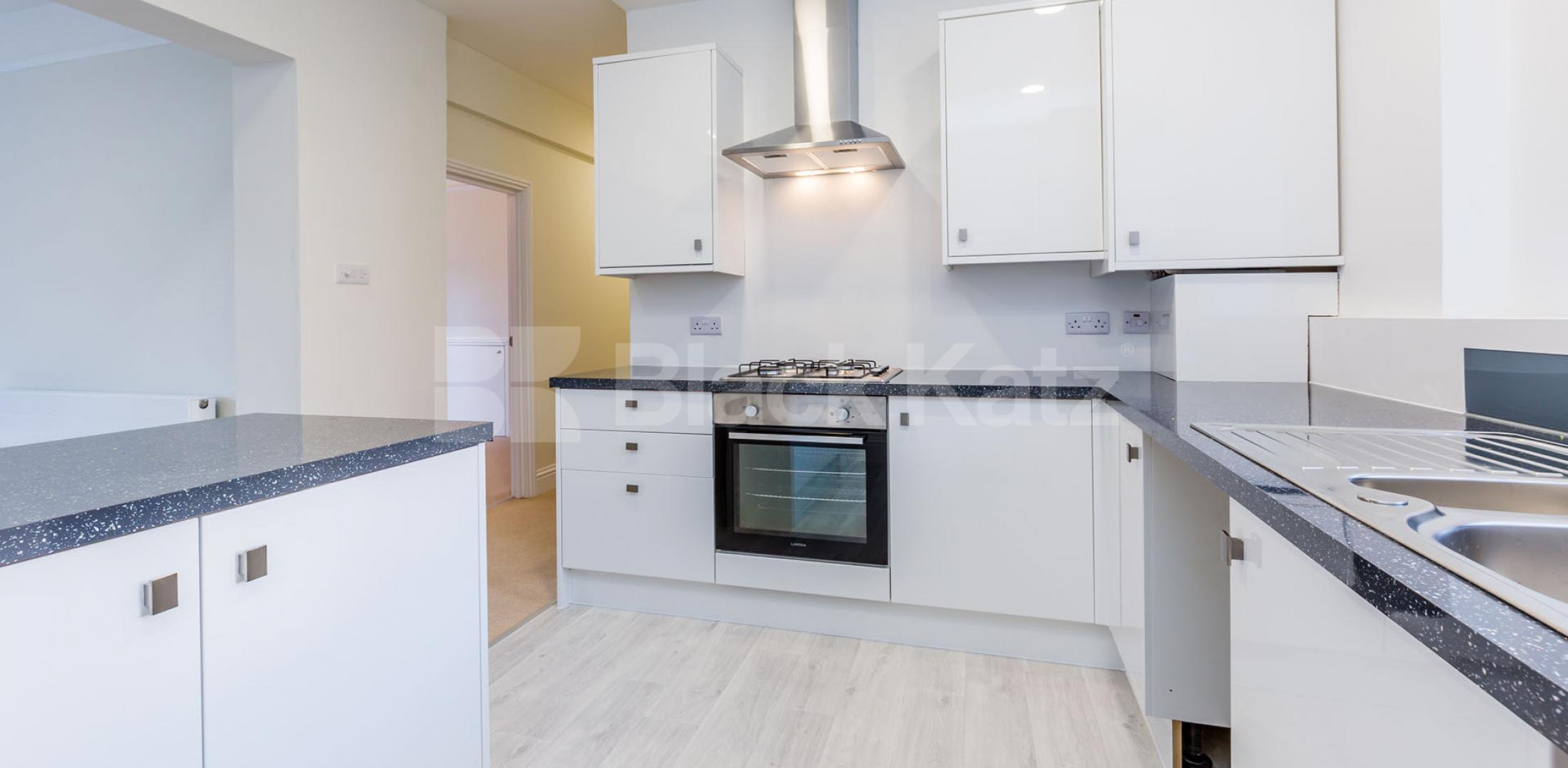 Beautiful 3 bed 2 bath in a mansion block by Oxford Street & Hyde Park. Harrowby Street, Marble Arch - Hyde Park